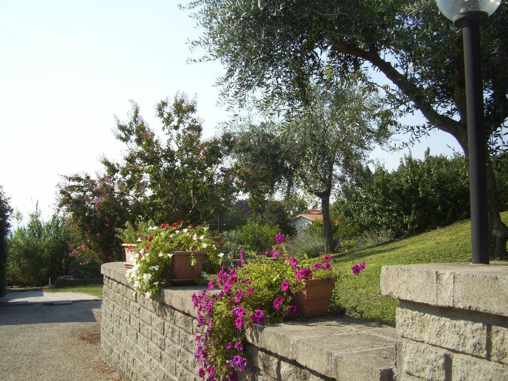 Bed And Breakfast La Palanzana Viterbo Bagian luar foto