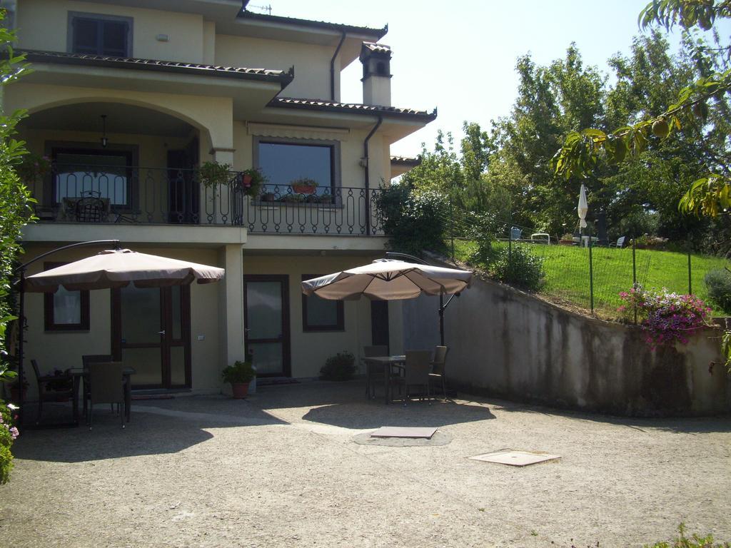 Bed And Breakfast La Palanzana Viterbo Bagian luar foto